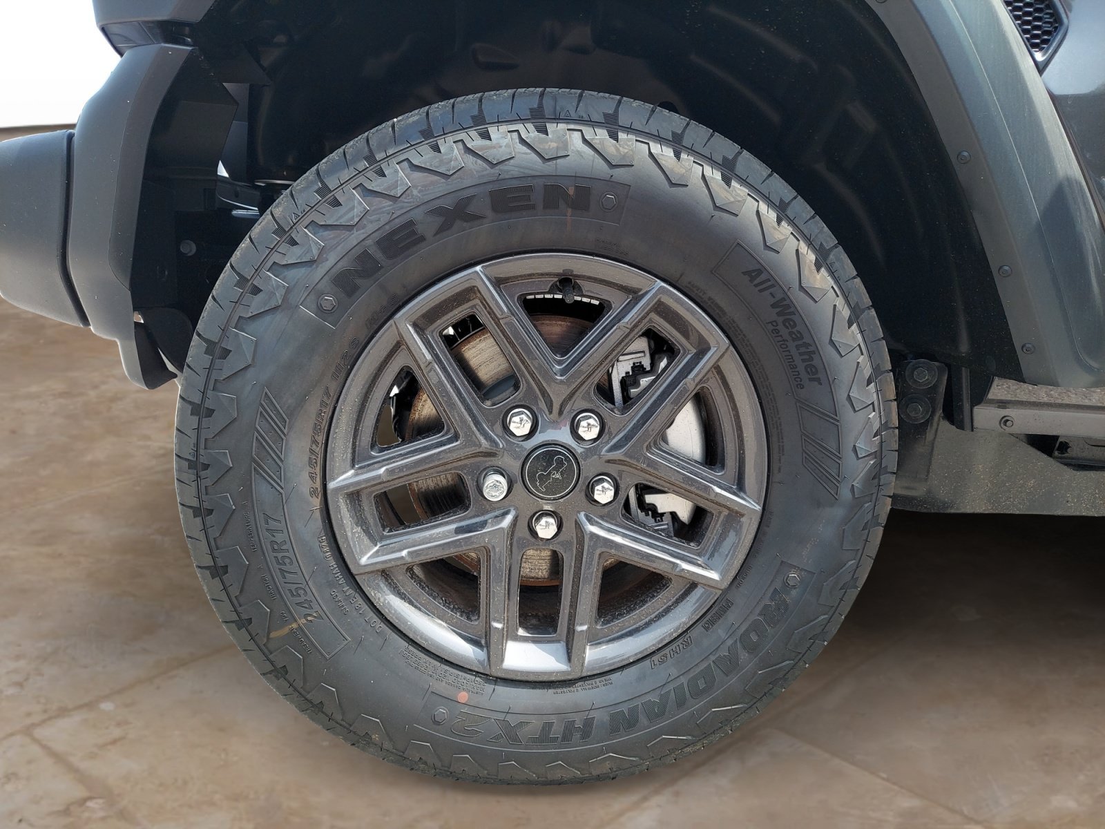 New 2026 Granite Crystal Metallic Clearcoat Jeep Sport image 24