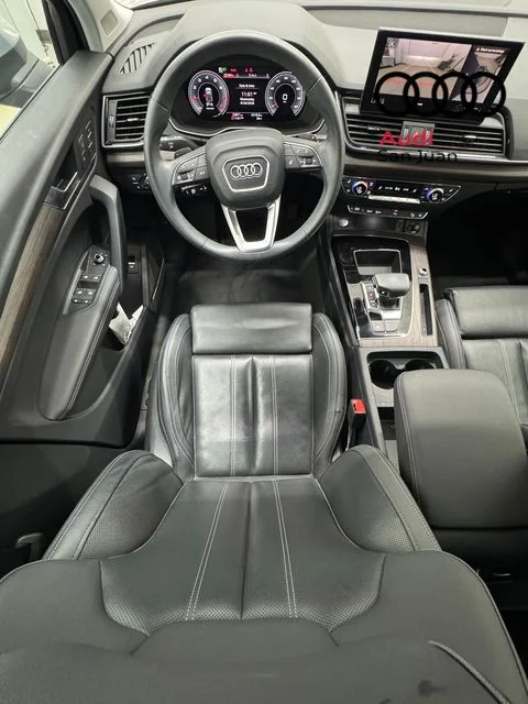 Certified Used 2024 Silver Audi 45 S line Premium image 31