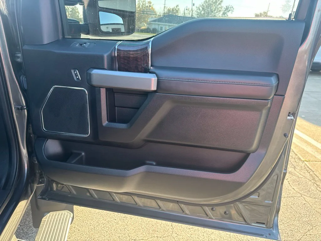 Used 2017 Gray Ford Platinum image 35