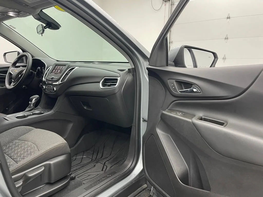 Used 2024 Sterling Gray Metallic Chevrolet LT image 29