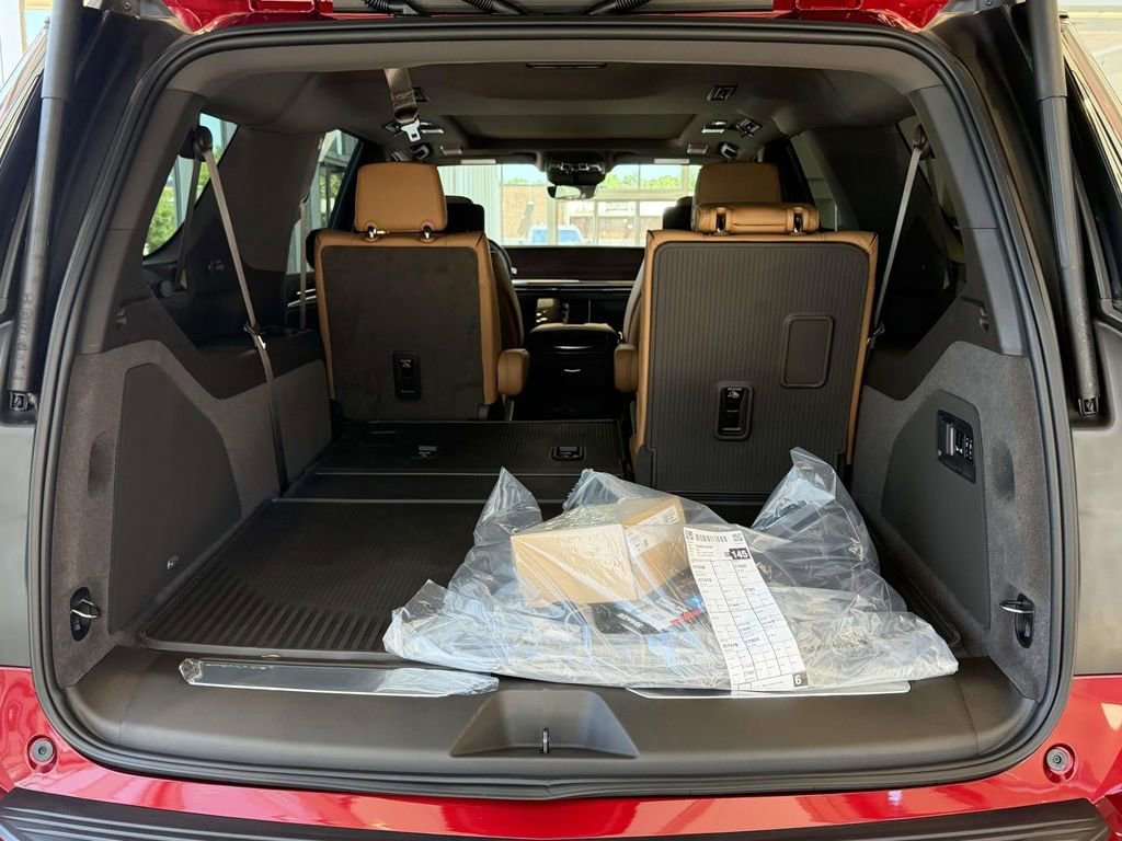 2026 Cadillac Escalade ESV Luxury - Photo 12