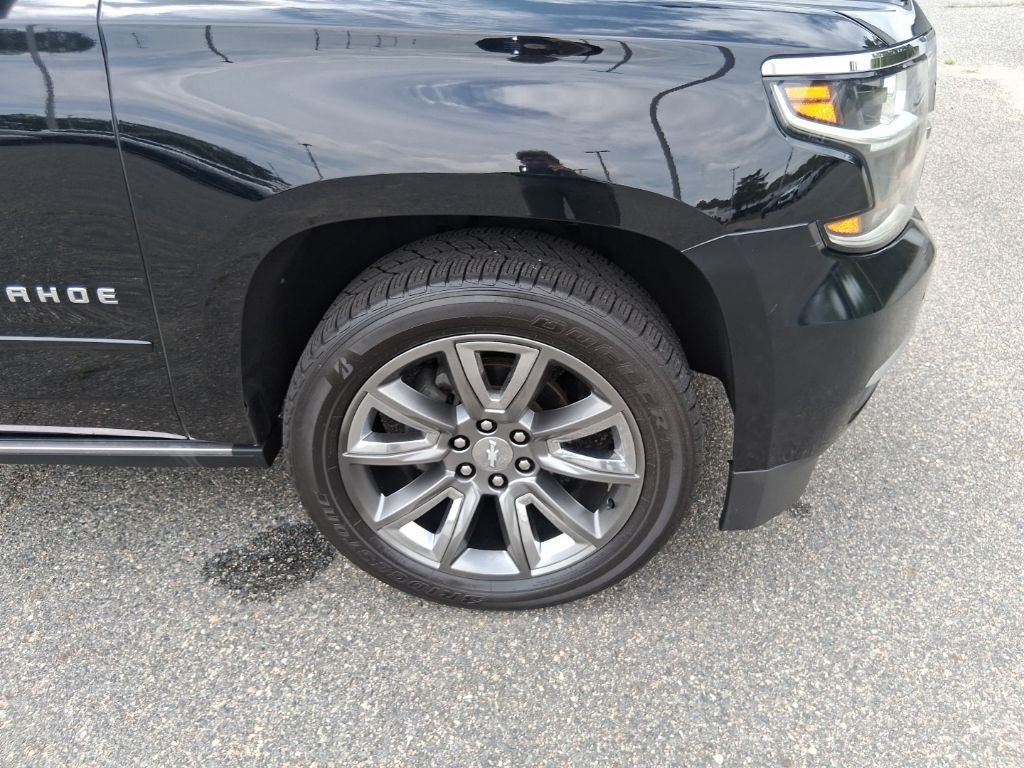 Used 2018 Black Chevrolet Premier image 4