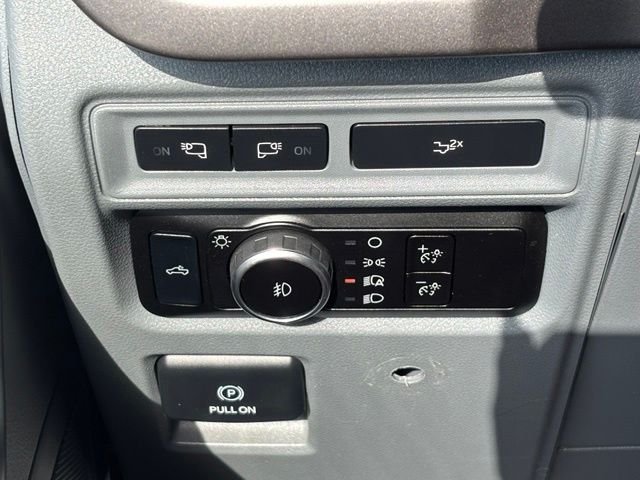 Certified Used 2024 Oxford White Ford XLT image 32