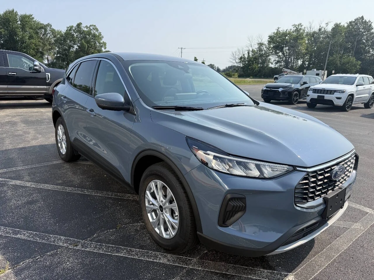 Used 2023 Atlas Blue Ford Active AWD 4dr SUV image 3