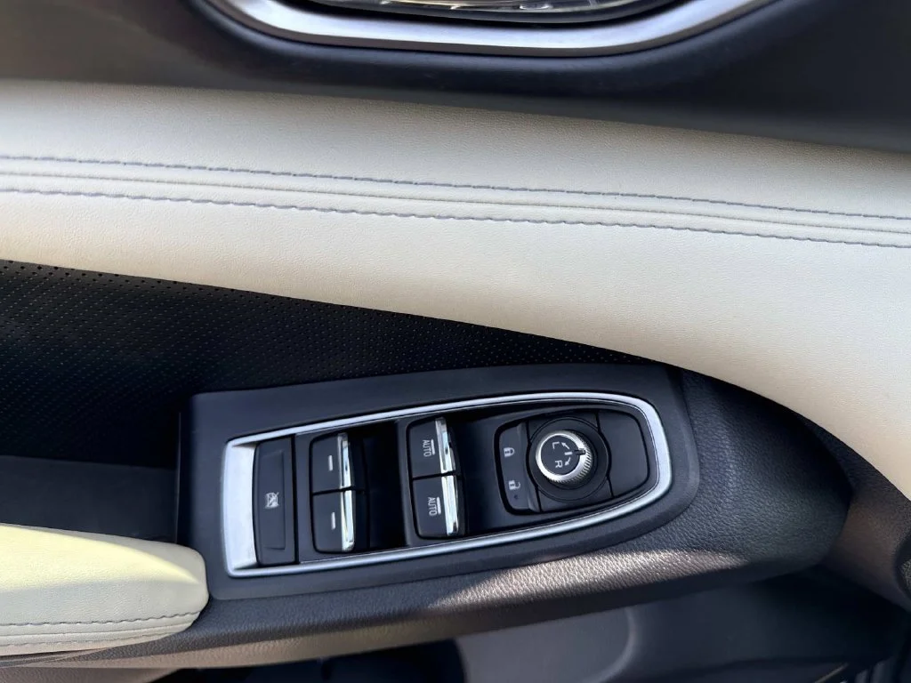 Used 2019 Blue Subaru Limited image 15