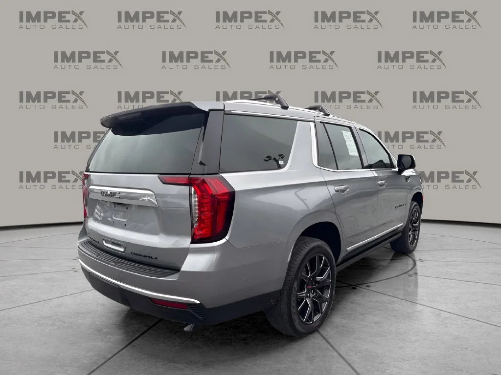 Used 2023 Silver GMC Denali image 5