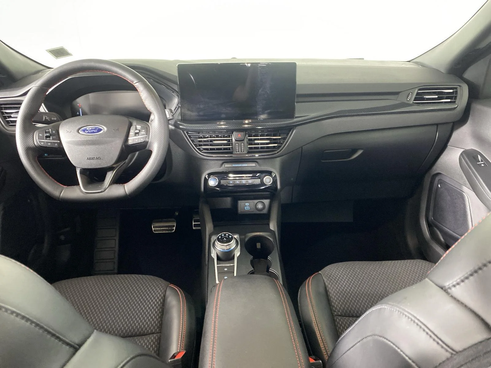 Used 2023 Iconic Silver Ford ST-Line image 24