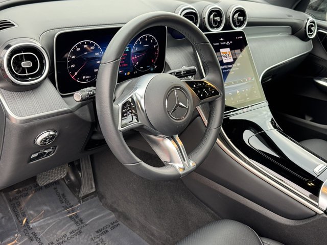 Used 2025 Black Mercedes-Benz GLC 300 image 17