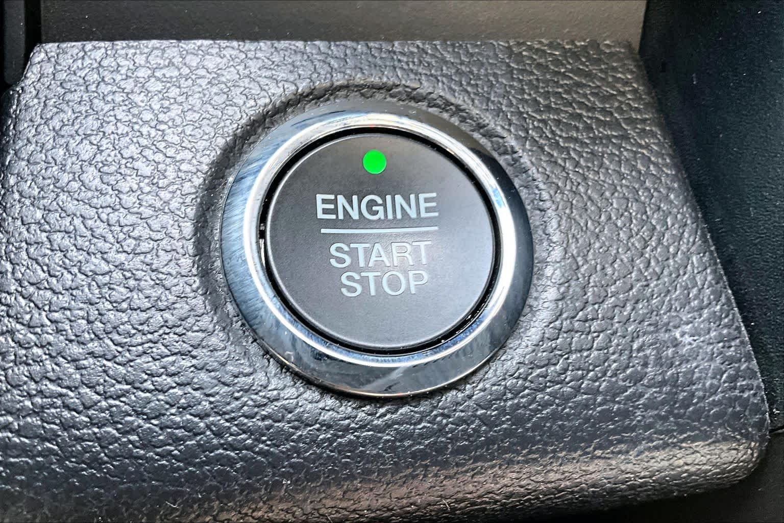 Used 2021 Agate Black Ford XLT image 30