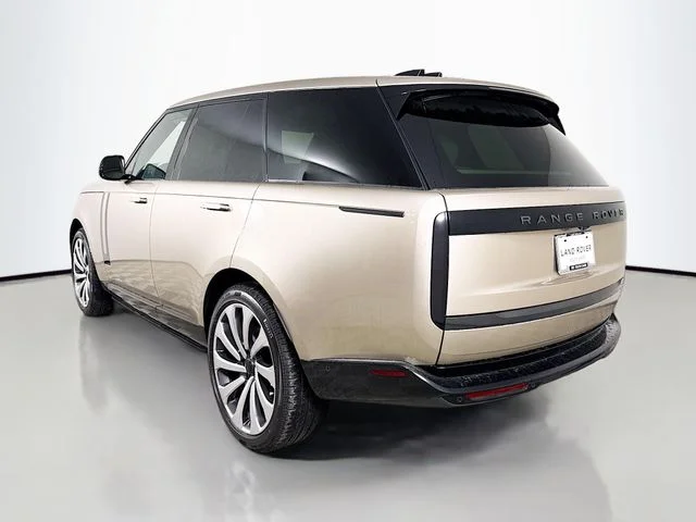 New 2026 Batumi Gold Premium Metallic Land Rover SE image 7