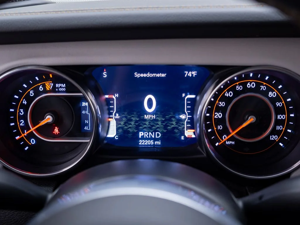 Used 2021 Gray Jeep High Altitude image 23