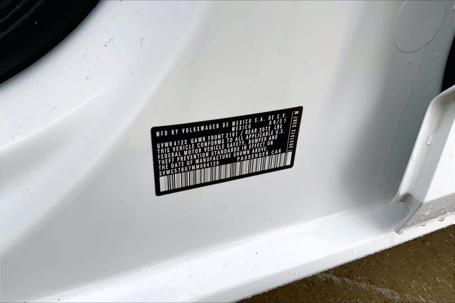 Used 2021 Pure White Volkswagen S image 32