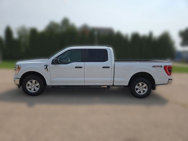 Certified Used 2022 Oxford White Ford XLT image 2