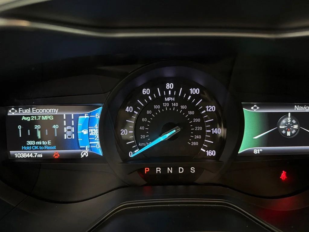 Used 2019 Silver Ford SE image 16