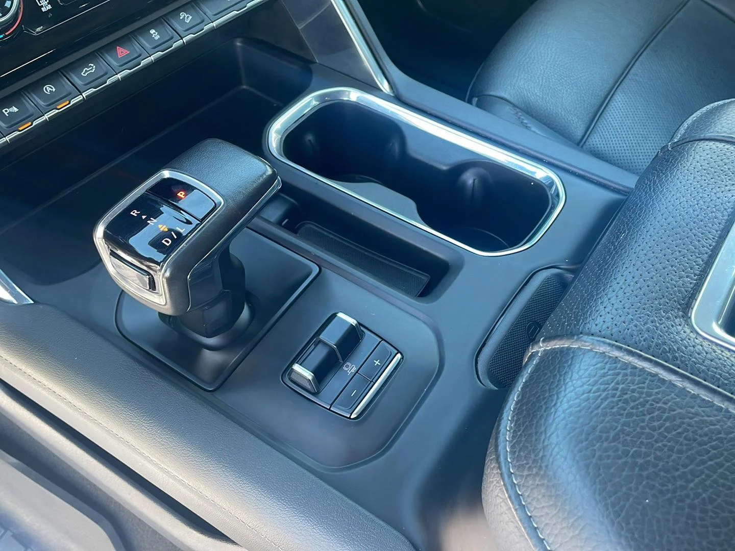 Used 2022 Onyx Black GMC Denali image 14