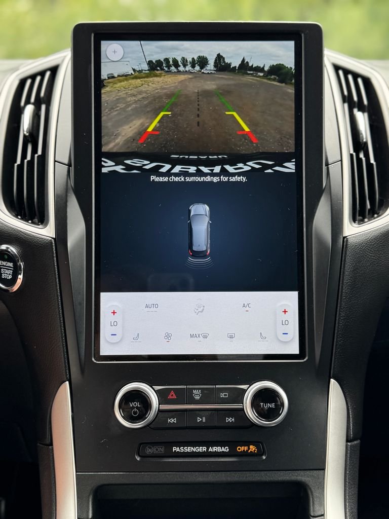 Used 2024 Black Metallic Ford SEL image 17
