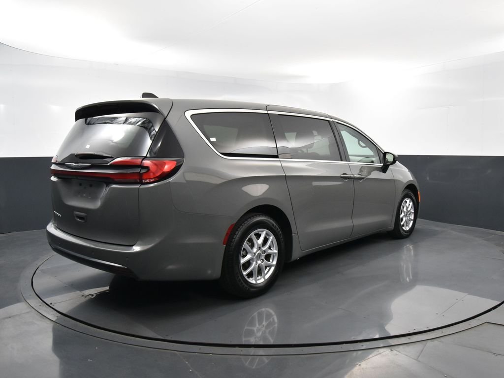 Used 2023 White Chrysler Touring L image 30