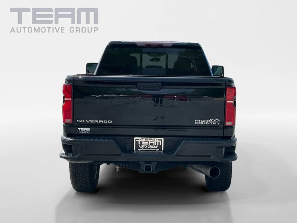 Used 2024 Black Chevrolet High Country image 6