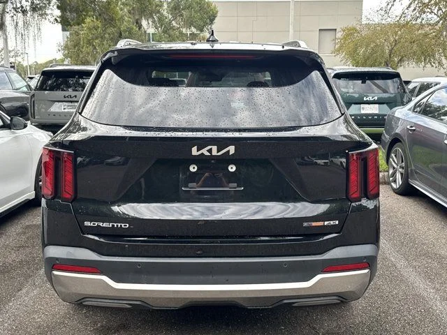 Used 2024 Black Kia S image 5