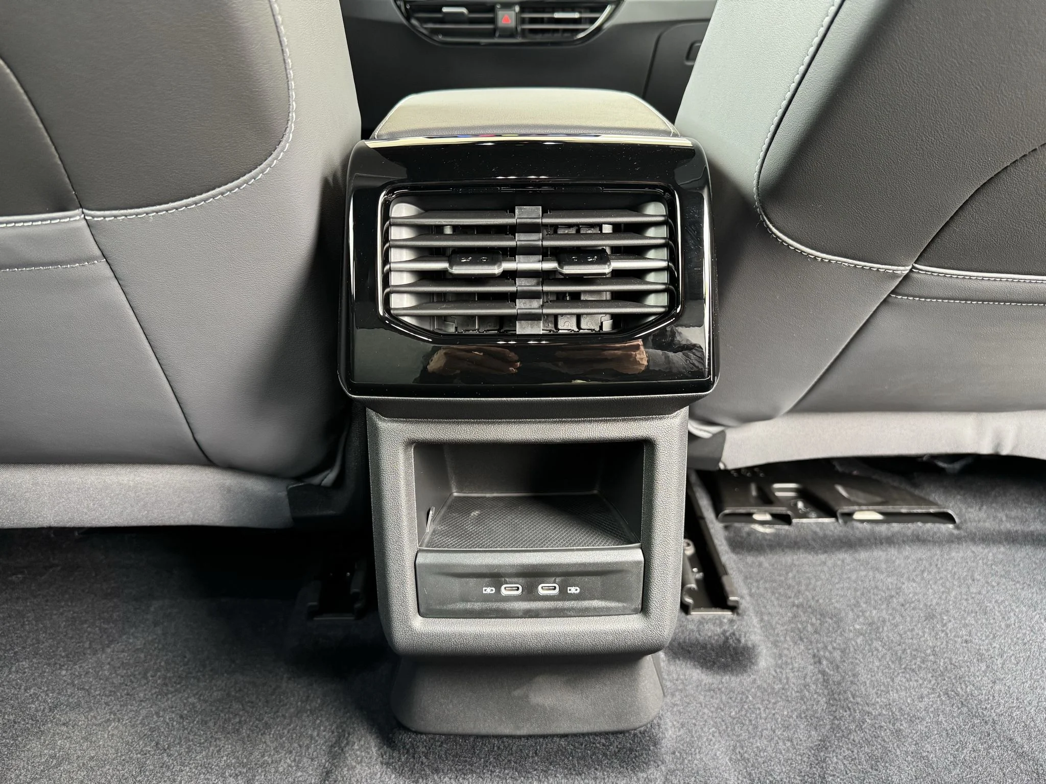 New 2026 Pure Gray Volkswagen Pro image 34