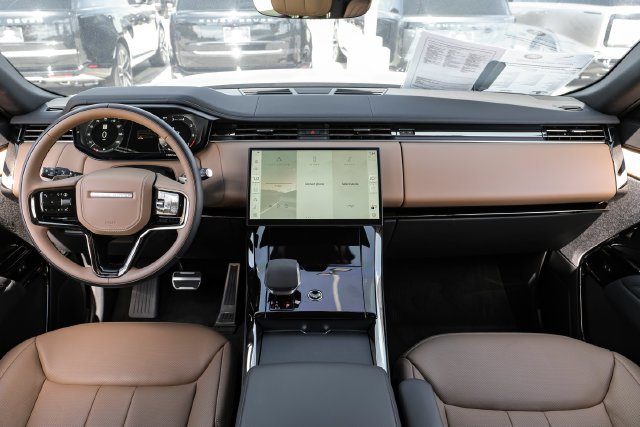 Certified Used 2025 Gray Land Rover Dynamic SE image 22