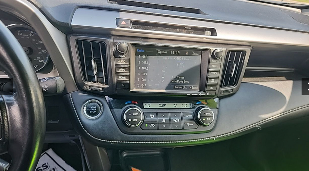 Used 2016 Magnetic Gray Metallic Toyota Limited image 3