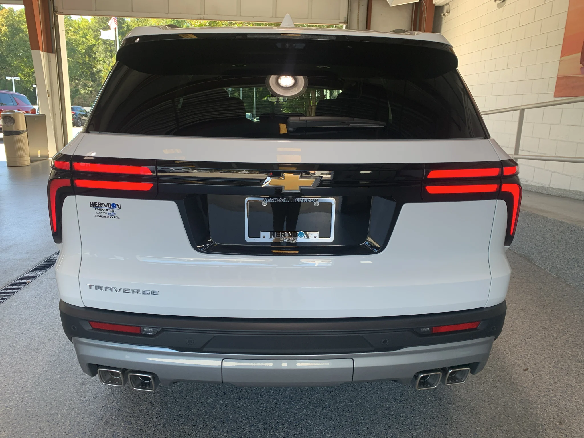 2027 Chevrolet Traverse LT - Photo 7