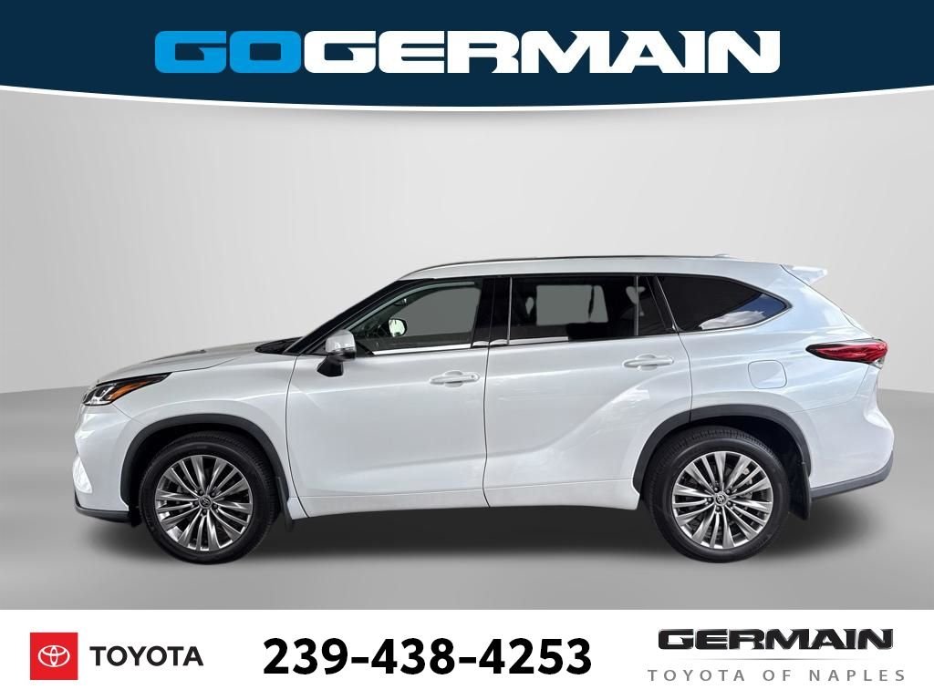 Pre-Owned 2022 Toyota Highlander Platinum 4D Sport Utility in