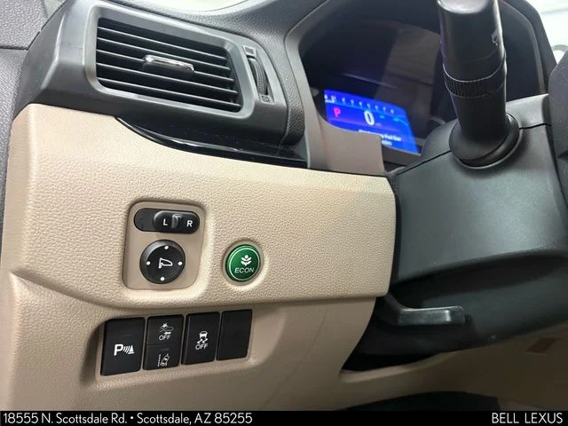 Used 2021 White Honda Touring image 18