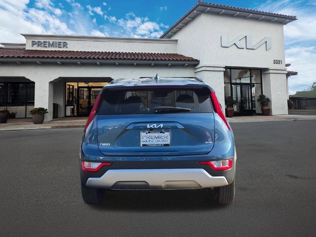 New 2026 Mineral Blue Kia EX image 7