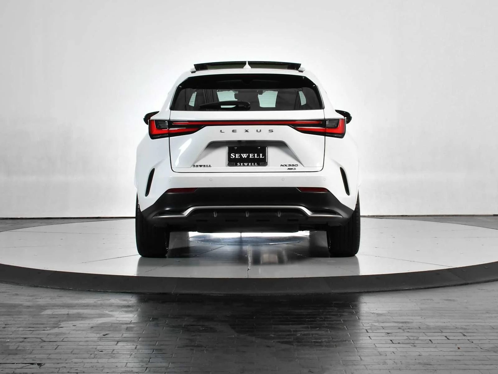 Certified Used 2024 ULTRA WHITE Lexus F SPORT Handling image 5