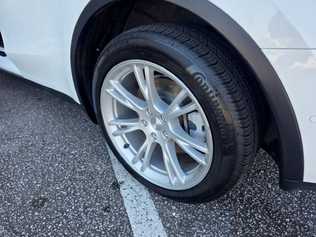 Used 2021  Tesla Long Range image 29