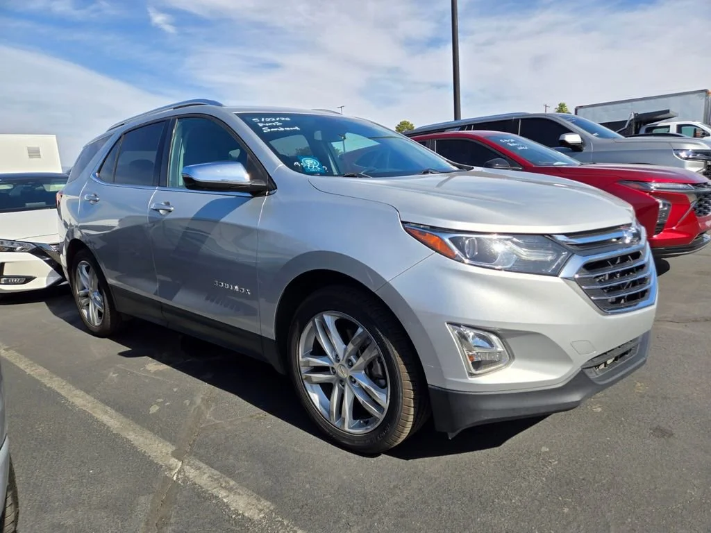 Used 2019 SILVER ICE METALLIC Chevrolet Premier image 4