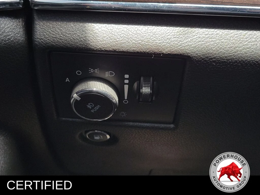 Used 2020 White Jeep Overland image 29