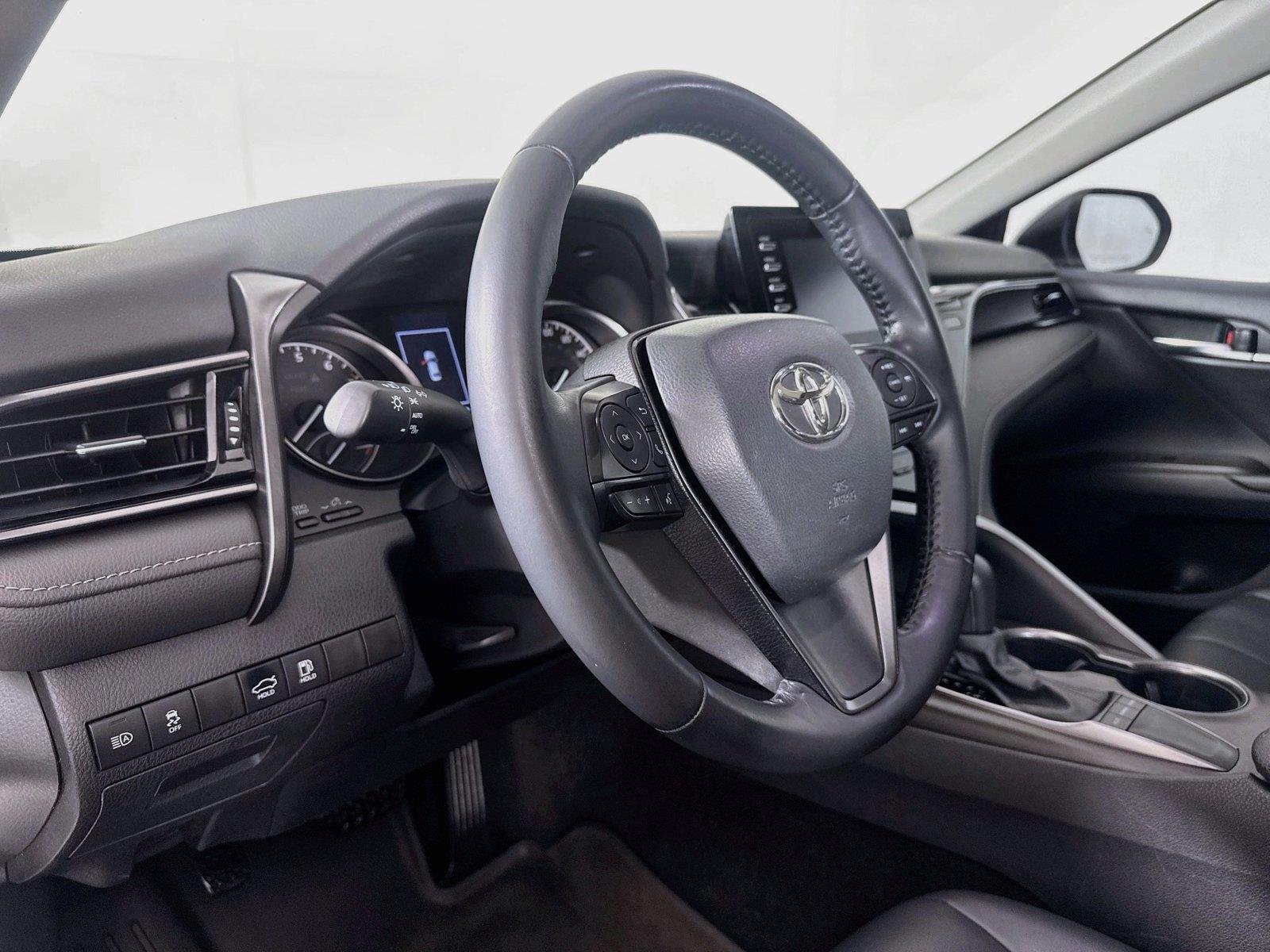 Used 2022 Ice Edge Toyota SE image 4