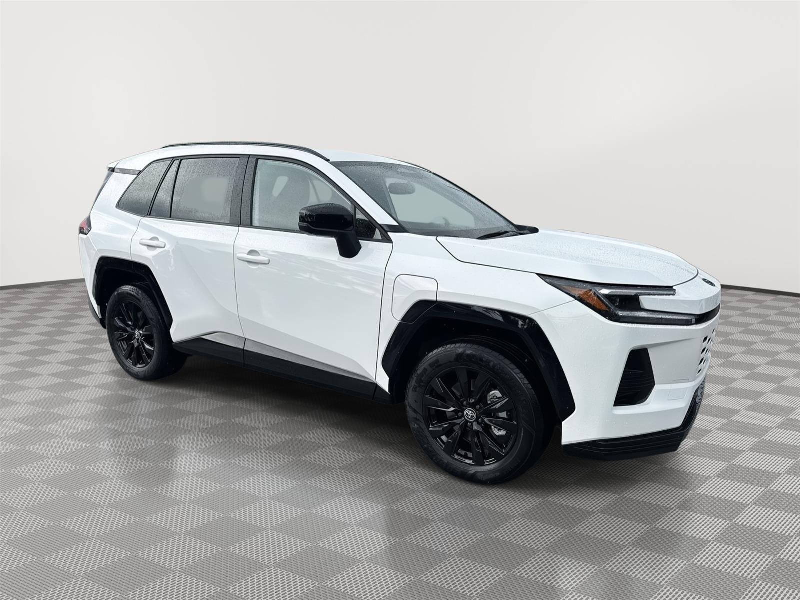 New 2026 Ice Cap Toyota  SE image 3