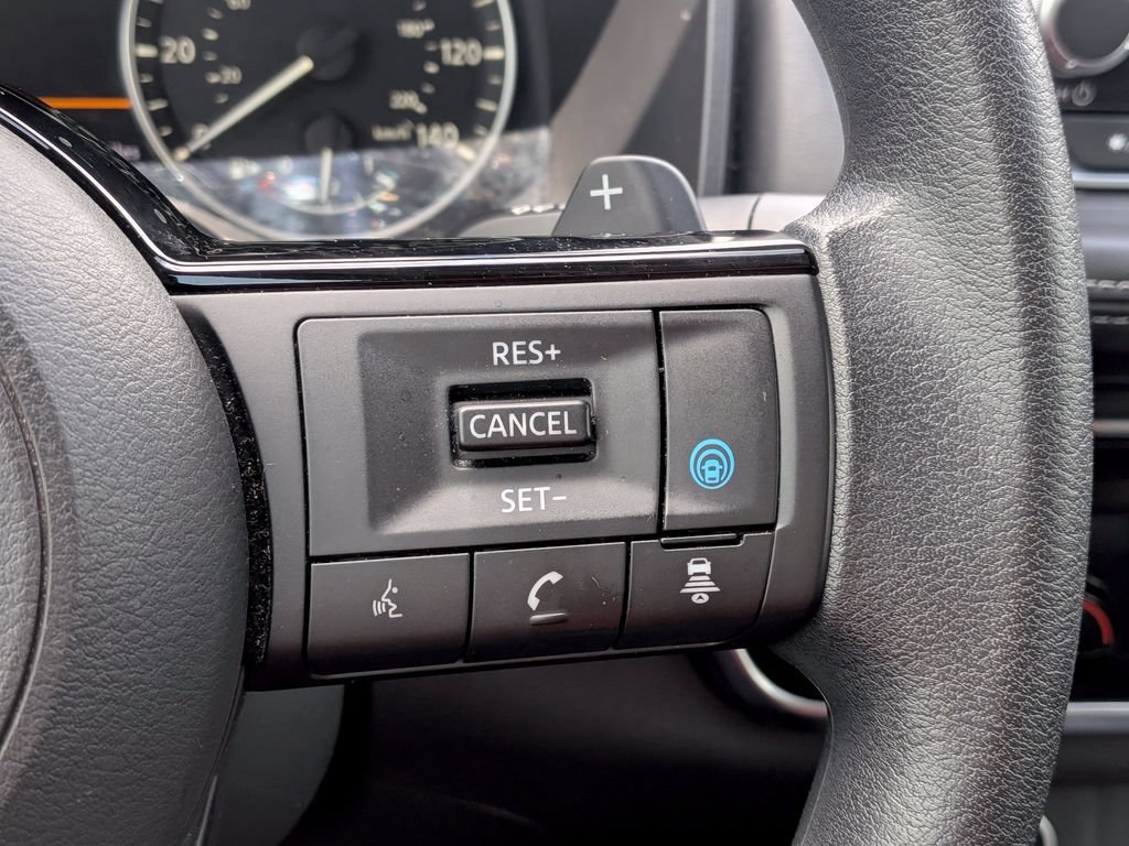 Used 2021 White Nissan SV image 22