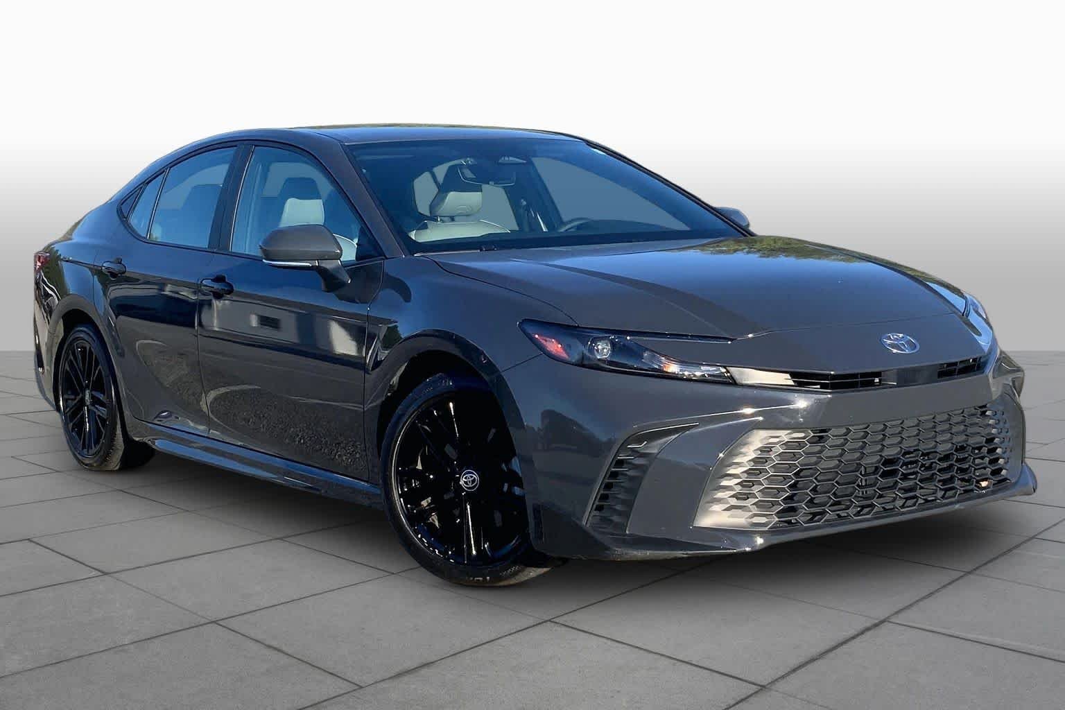 Used 2025 Underground Toyota SE image 3