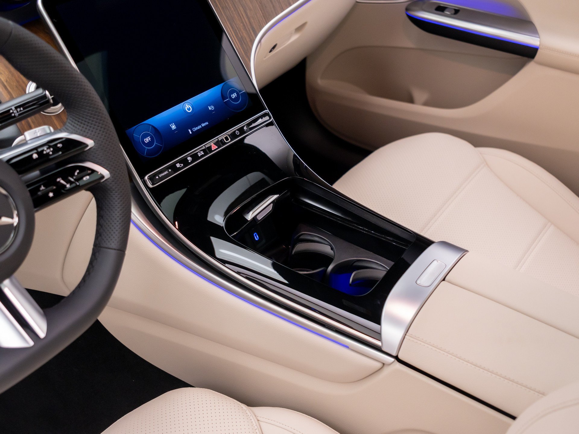 New 2027 Polar White Mercedes-Benz GLC 350e image 55