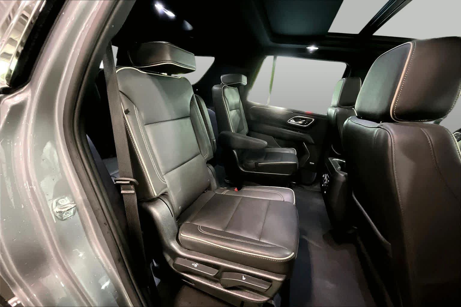 Used 2023 Sterling Gray Metallic Chevrolet Premier image 19