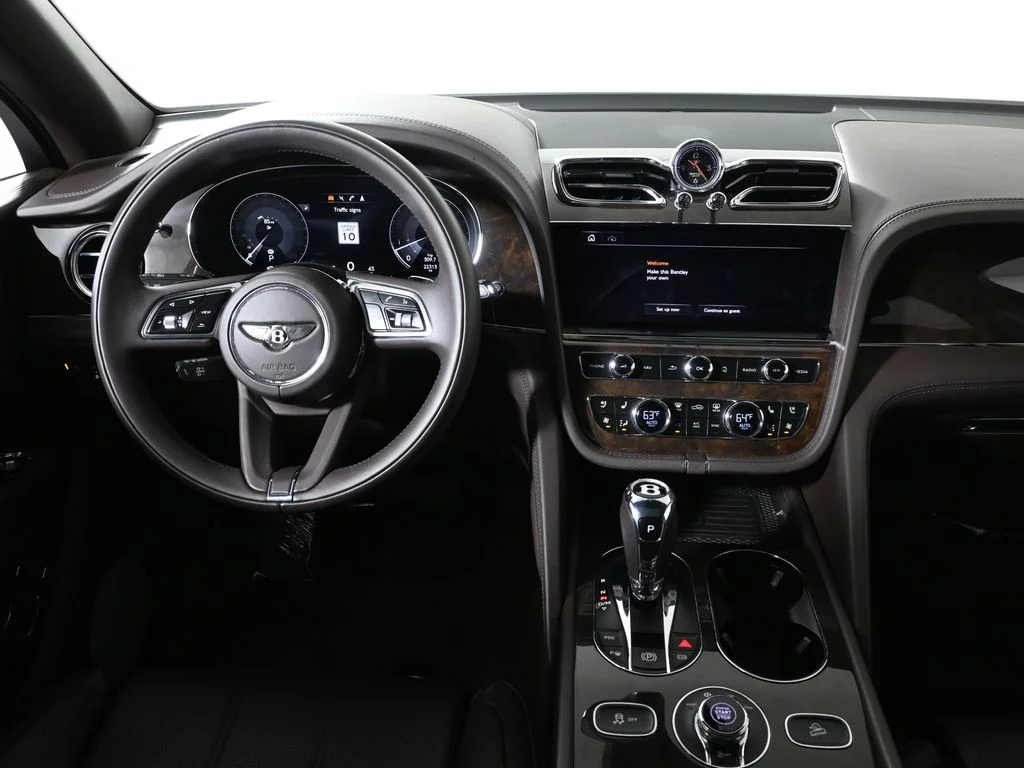Used 2022 Blue Bentley S image 17