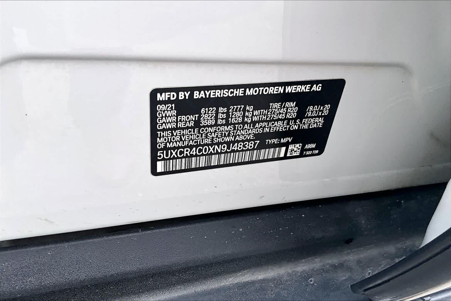 Used 2022 Mineral White Metallic BMW sDrive40i image 38