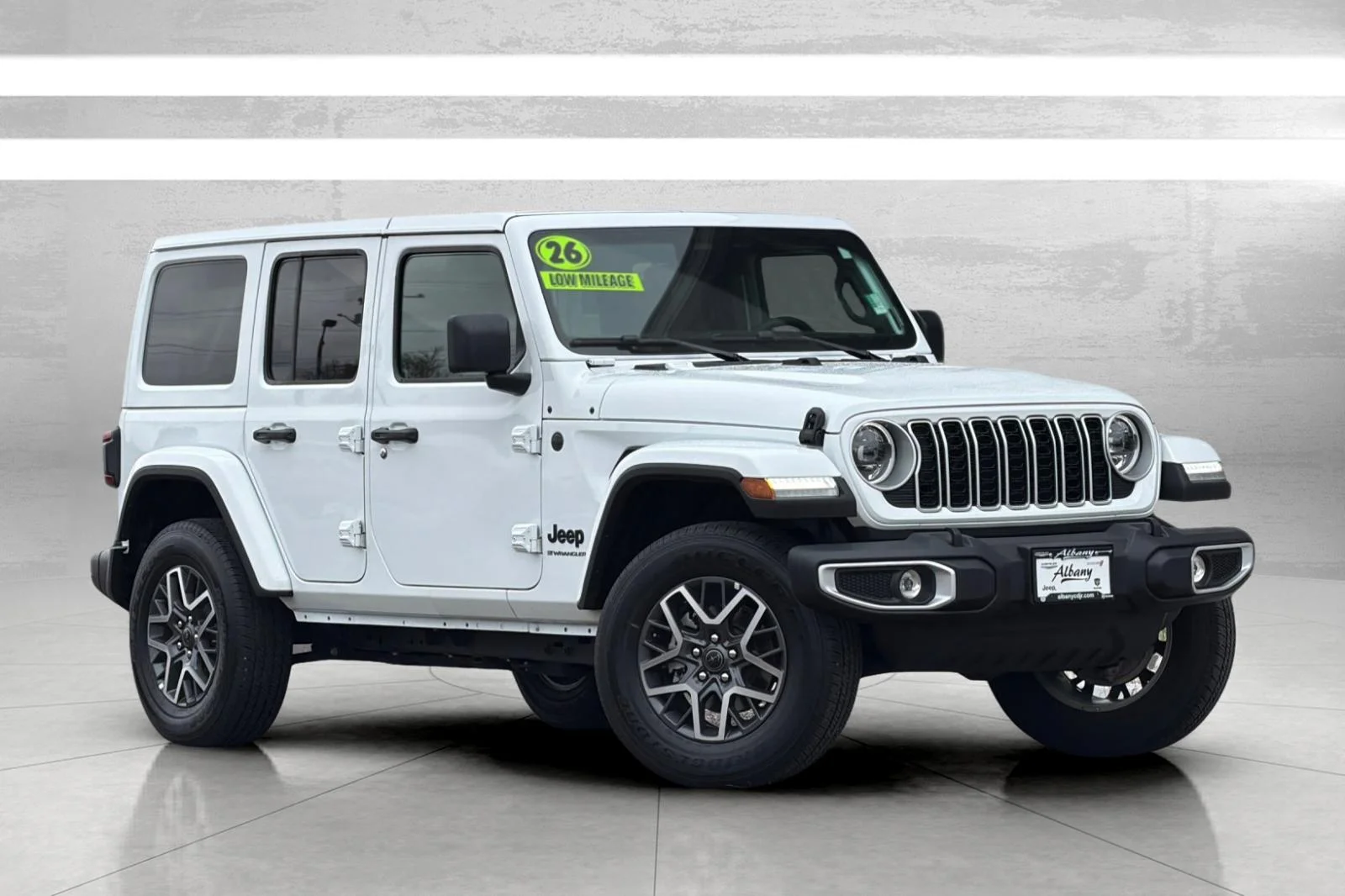 Used 2026 Bright White Clearcoat Jeep Sahara image 1