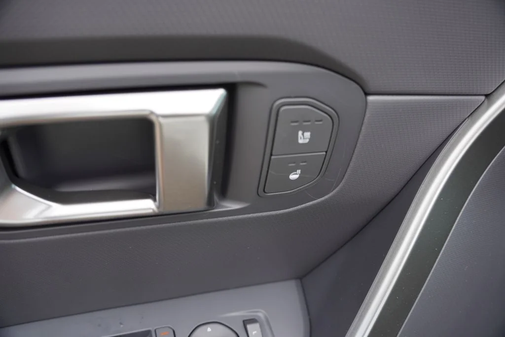 New 2027 Snow White Pearl Kia X-Line S image 15