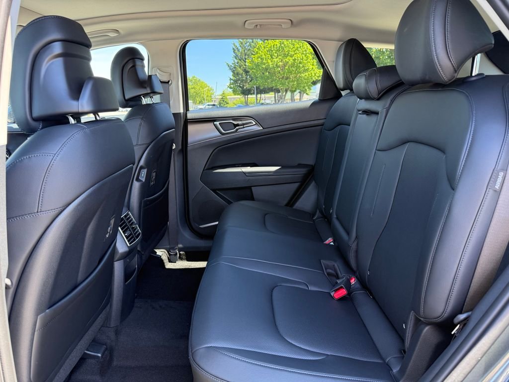 New 2026 Gravity Gray Kia EX image 14