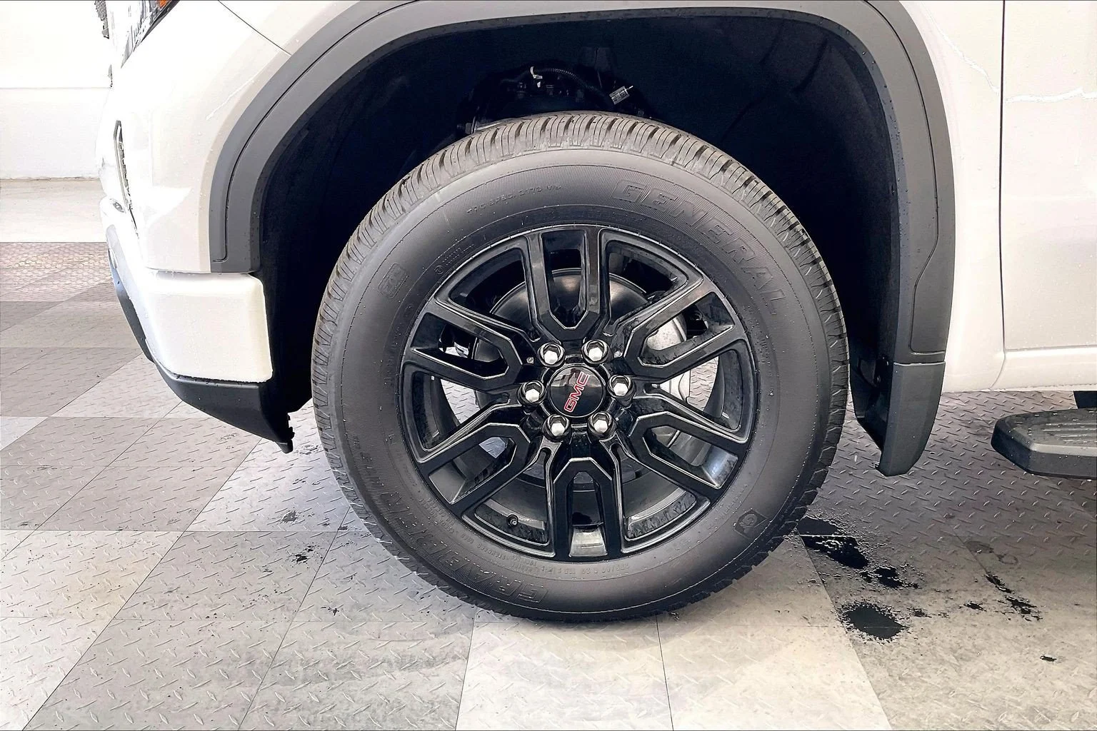 New 2026 Summit White GMC Elevation image 14