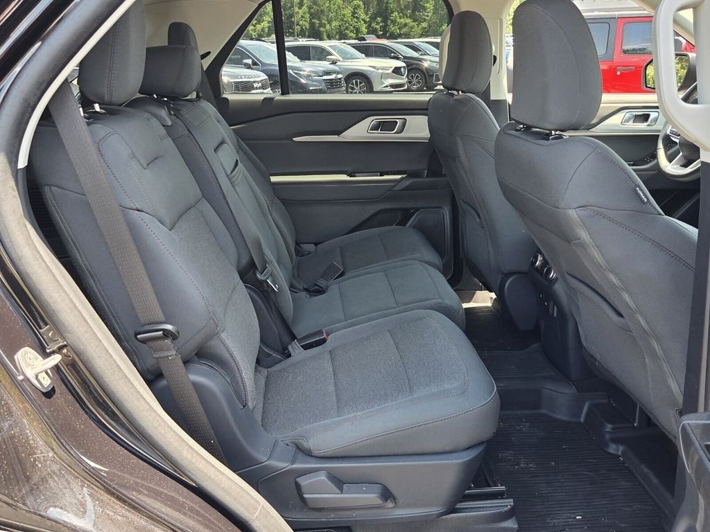 Used 2025 Black Ford Active image 16