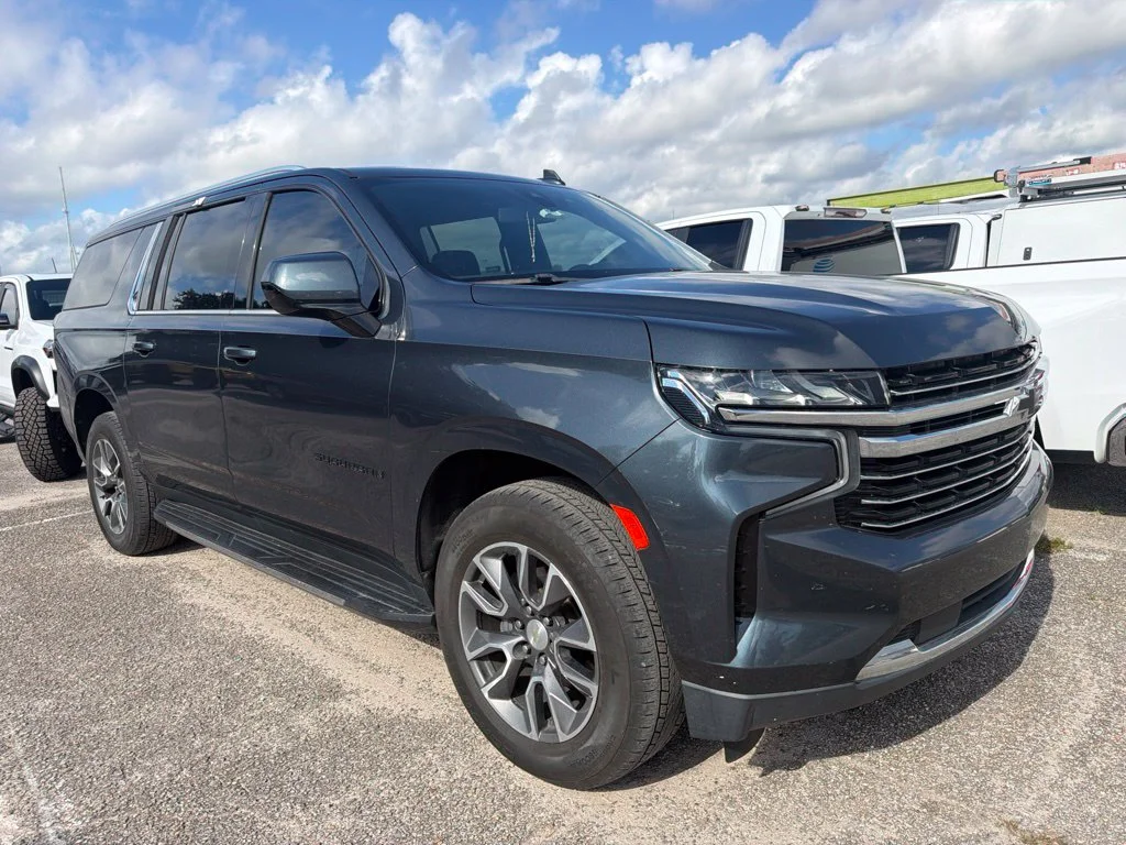 Used 2021 Gray Chevrolet LT image 1