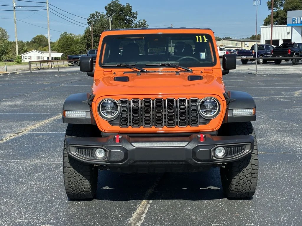 Used 2025 Orange Jeep Rubicon image 5