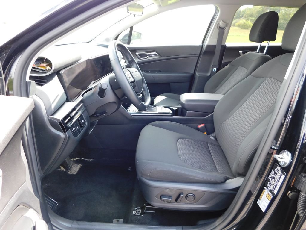 Used 2026 Ebony Black Kia LX image 12